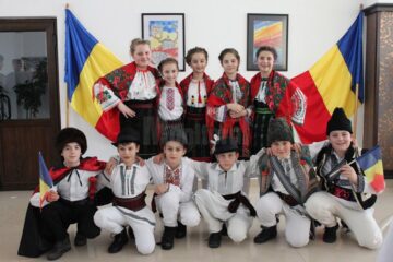 Copiii de la Așezământul „Sf. Ierarh Leontie” Rădăuți au sărbătorit Unirea Principatelor Române