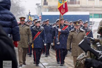 Defilare la Iași, cu prilejul a 160 de ani de la Mica Unire. Foto: Lt. Gabriel Chiriloiu