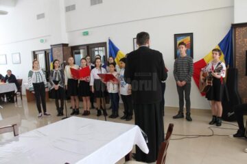 Copiii de la Așezământul „Sf. Ierarh Leontie” Rădăuți au sărbătorit Unirea Principatelor Române