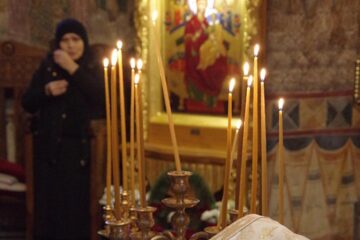 De te smintește ochiul tău, scoate-l!