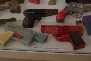 Cea mai mare expoziție de jucării vechi din România, la Muzeul de Istorie Suceava