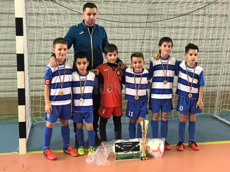 Micii fotbaliști dorneni au terminat învingători turneul de la Năsăud