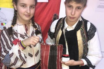 Elevii din Panaci aduc în actualitate meșteșuguri, rețete și remedii din trecut