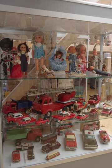 Cea mai mare expoziție de jucării vechi din România, la Muzeul de Istorie Suceava