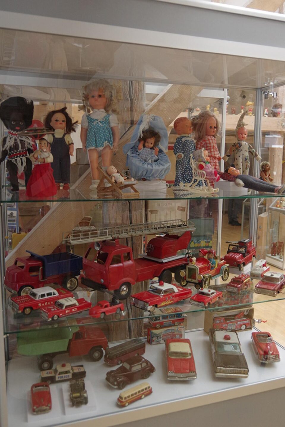 Cea mai mare expoziție de jucării vechi din România, la Muzeul de Istorie Suceava