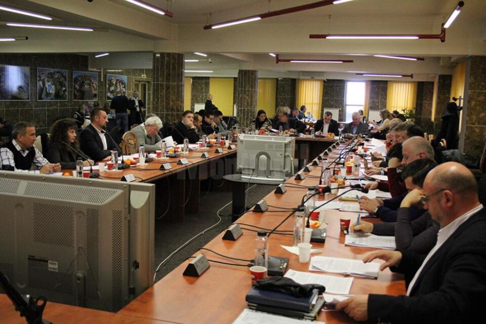 Consiliul Local a aprobat investiții de 28 de milioane de lei, din credite