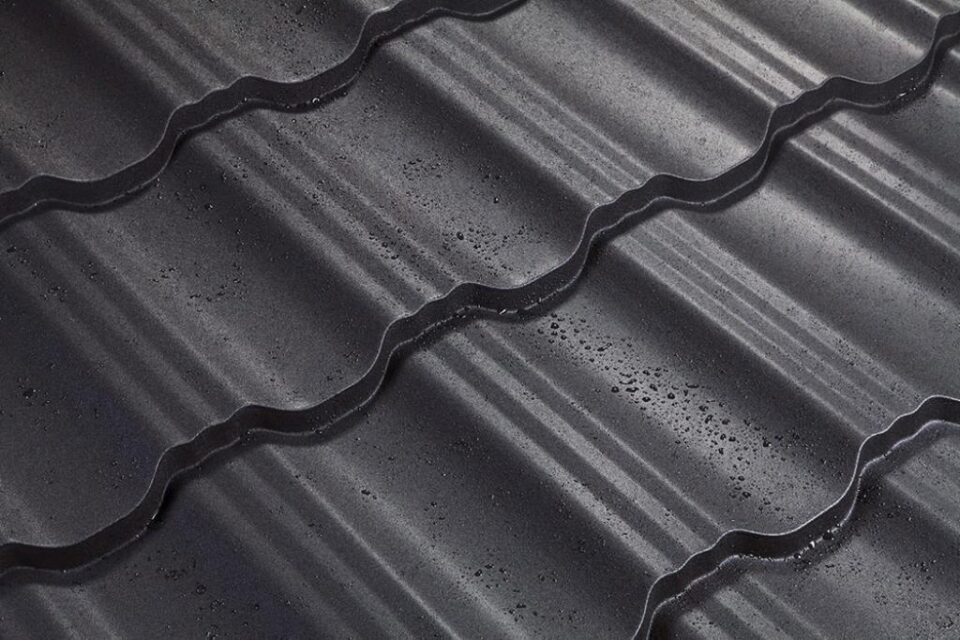 Firma suceveană ACOPERIȘURI METALICE SRL a obținut locul 6 pe Europa la vânzări de tablă tip țiglă metalică Blachotrapez