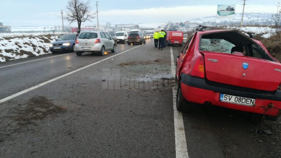 Accident cu trei mașini pe E 85, la ieșirea din Suceava spre Pătrăuți