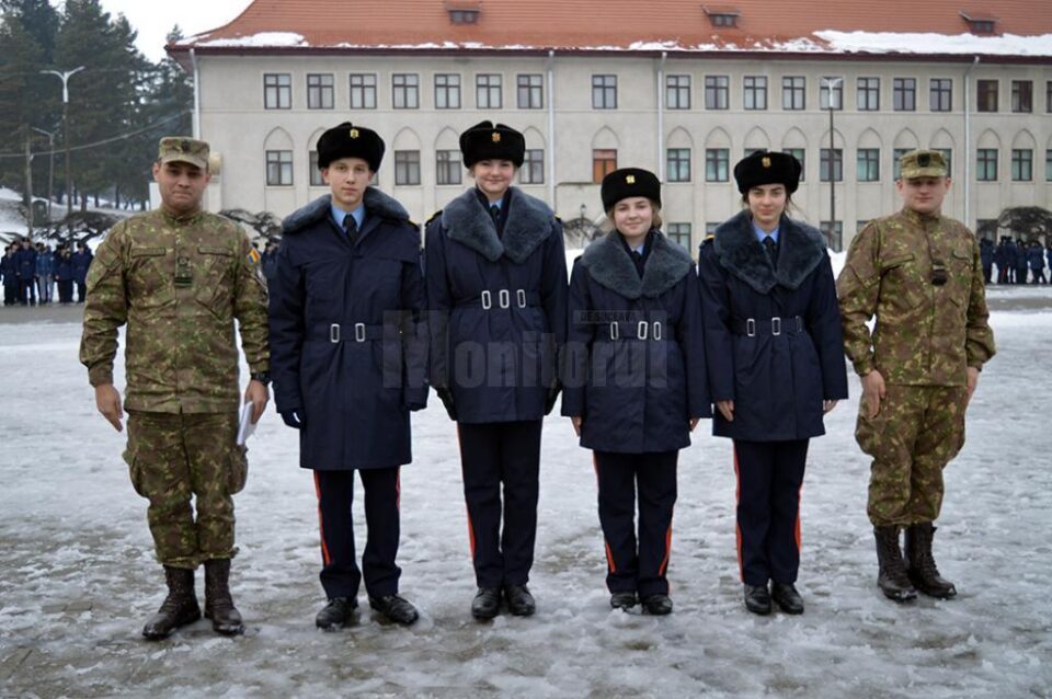 Elevii merituoși au fost înaintați în grad
