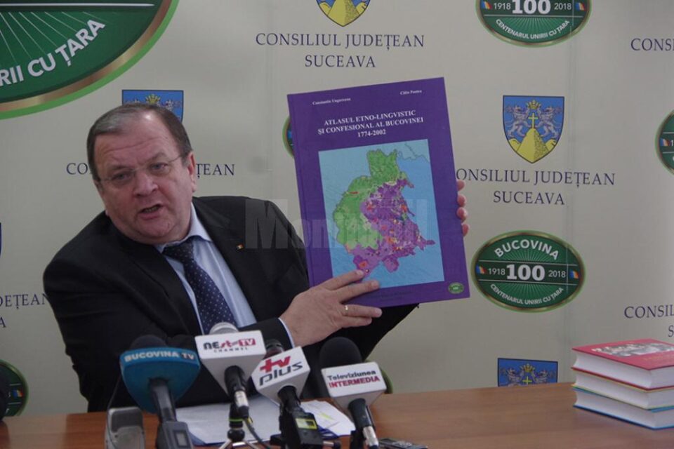 Flutur prezintă volumele editate de Muzeul Bucovinei sub egida Centenarului