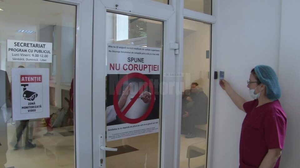 60 de camere video în interior și 7 în exteriorul Spitalului de Urgență Suceava, cu monitoare în birourile directorilor