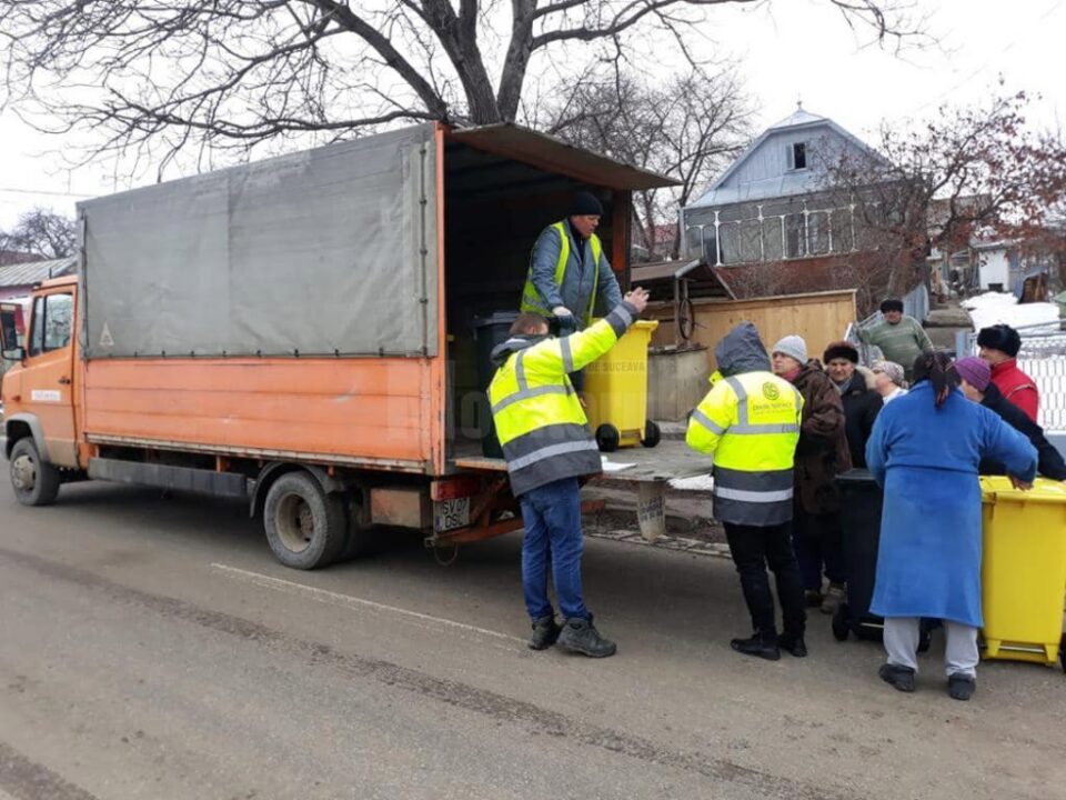 12.000 de pubele de gunoi, distribuite la casele din municipiul Suceava