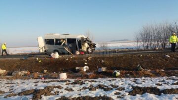 Microbuzul implicat în accident