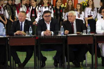 Artiști din județele Maramureș, Botoșani și Suceava au evoluat în deschiderea proiectului „10 pentru folclor”