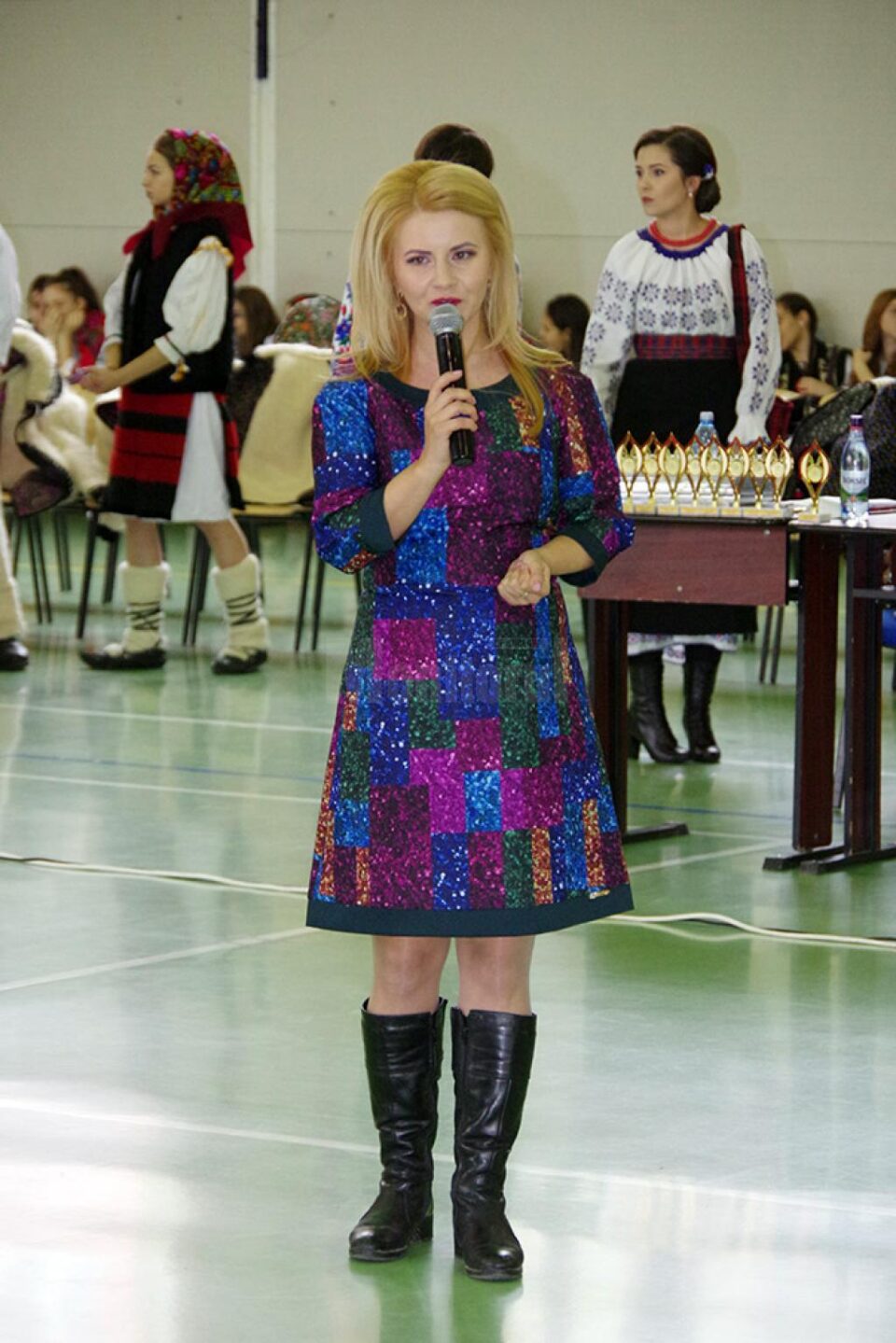 Inițiatoarea proiectului „10 pentru folclor”, Mihaela Bârsan Inițiatoarea proiectului „10 pentru folclor”, Mihaela Bârsan