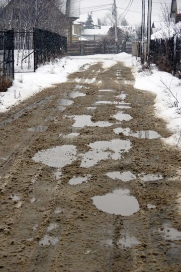 Strada Traian Țăranu este o mlaștină