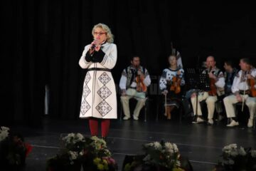 „Caravana folclorului” a ajuns la Casa de Cultură din Gura Humorului