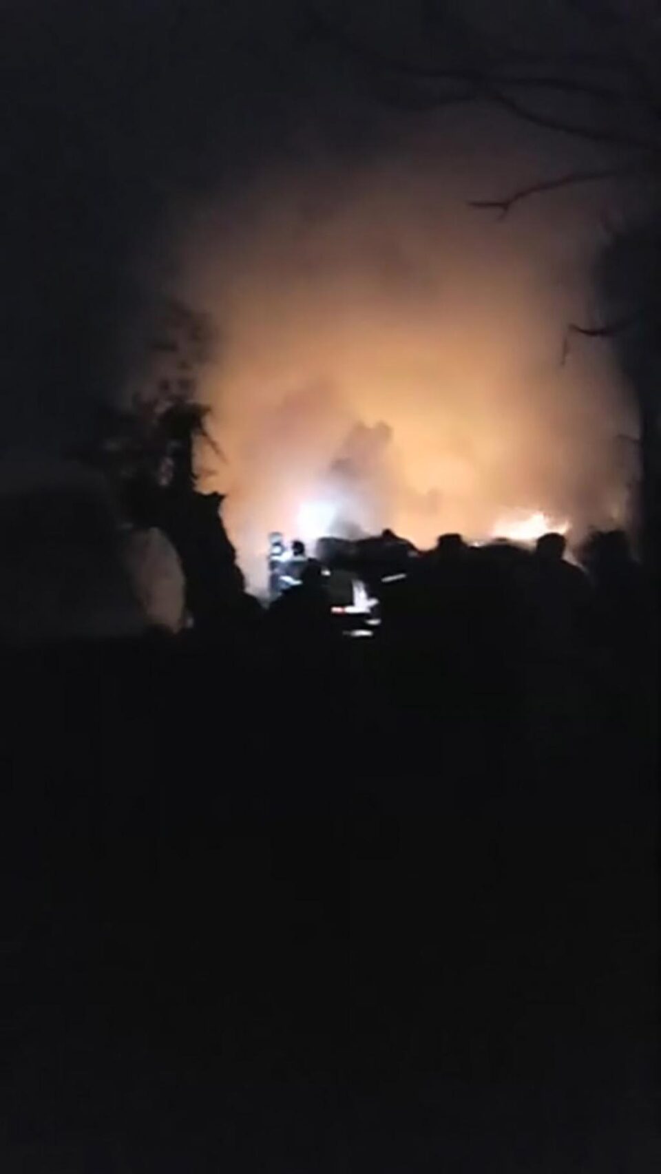 Un incendiu pus intenționat în toiul nopții a distrus furajele unei stâne la Bosanci