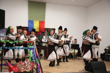 Întâlnirile-spectacol din cadrul proiectului „10 pentru folclor”, ediția a IV-a, s-au încheiat la Zvoriștea