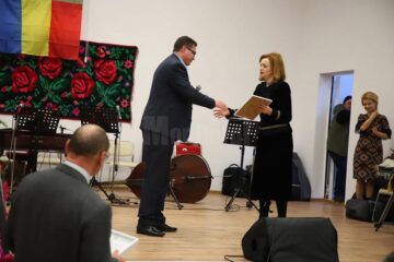 Întâlnirile-spectacol din cadrul proiectului „10 pentru folclor”, ediția a IV-a, s-au încheiat la Zvoriștea