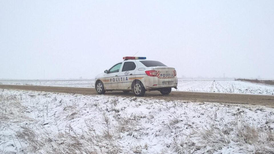 Polițiștii au fost nevoiți să plece în urmărirea șoferilor fugari