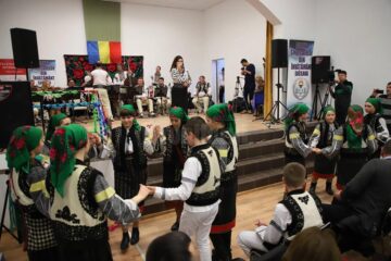 Întâlnirile-spectacol din cadrul proiectului „10 pentru folclor”, ediția a IV-a, s-au încheiat la Zvoriștea