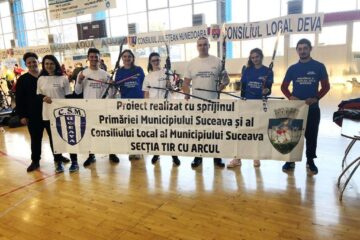 Arcașii de la CSM Suceava, alături de antrenoarea Ioana Trufin