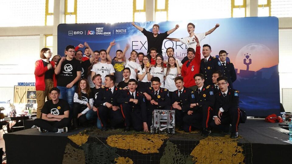 Robotul „Sabogeli” al elevilor de la „Filadelfia” intră în arena celei mai mari competiții de robotică pentru liceeni