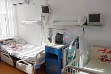 Salon din secția Pediatrie a Spitalului de Urgență „Sfântul Ioan cel Nou” din Suceava