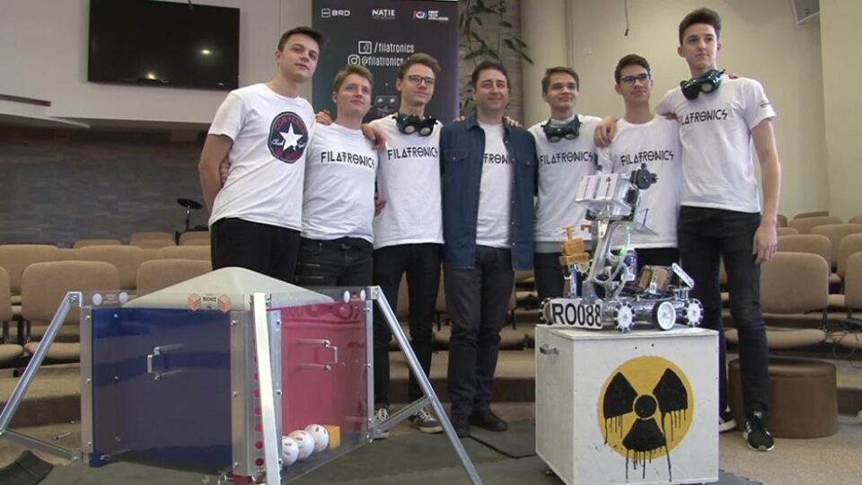 Robotul „Sabogeli” al elevilor de la „Filadelfia” intră în arena celei mai mari competiții de robotică pentru liceeni
