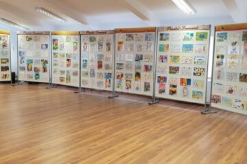 Vernisajul expoziției ,,Personaje legendare și scene de istorie prin ochi de copil”, astăzi, la Grădinița ,,Gulliver”