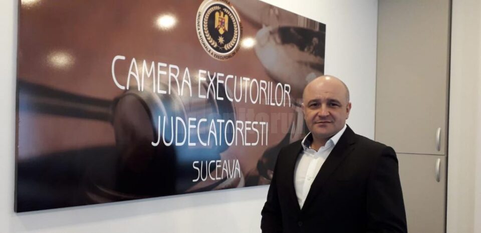 Sarmis Câmpulungeanu a fost confirmat, vineri, în fruntea Camerei Executorilor Judecătorești de pe lângă Curtea de Apel Suceava Sarmis Câmpulungeanu a fost confirmat, vineri, în fruntea Camerei Executorilor Judecătorești de pe lângă Curtea de Apel Suceava