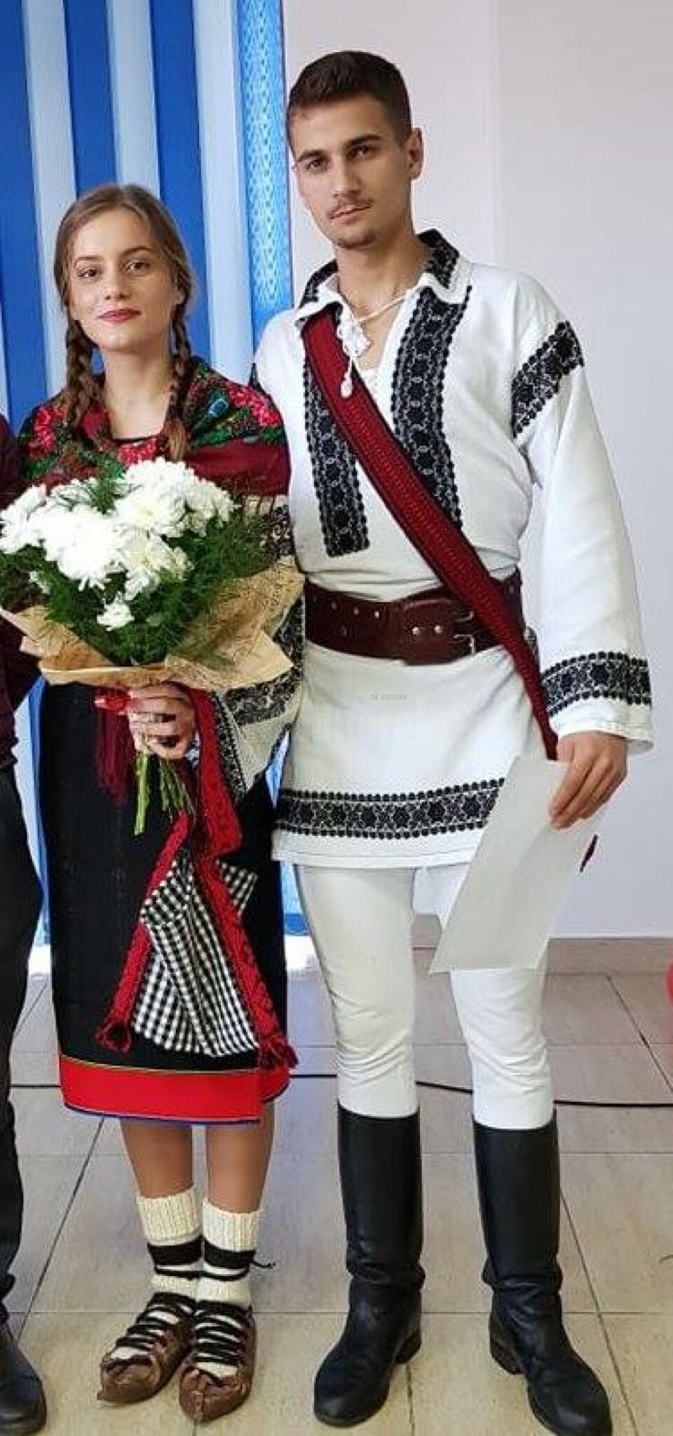 „Perechea populară”, la Liceul Tehnologic „Ion Nistor” Vicovu de Sus „Perechea populară”, la Liceul Tehnologic „Ion Nistor” Vicovu de Sus