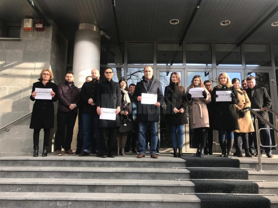 Procurorii suceveni au protestat față modificările la Legile Justiției