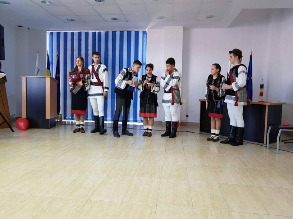 „Perechea populară”, la Liceul Tehnologic „Ion Nistor” Vicovu de Sus