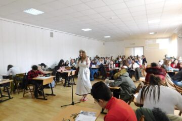 Peste 100 de elevi au participat la Concursul Interjudețean „Numai poetul..."