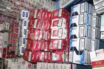 Țigări de contrabandă în valoare de peste 70.000 de lei, confiscate dintr-o mașină