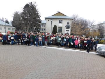 Peste 100 de elevi au participat la Concursul Interjudețean „Numai poetul...”, de la Fălticeni
