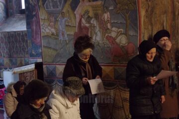 Unul pe altul îndemnați-vă spre pocăință!