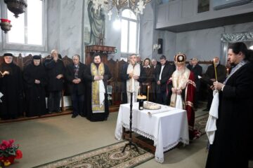 La Biserica “Sf. Voievozi” din Oprișeni, singura biserică pictată de maestrul Ion Irimescu, a avut loc slujba de pomenire a “Patriarhului artelor românești”