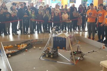 Demonstrațiile de robotică au fost găzduite de Iulius Mall