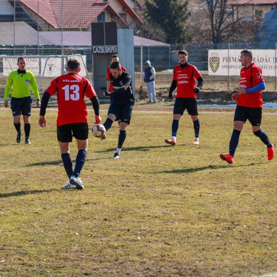 Andrei Cerlincă a înscris 4 goluri în amicalul cu Unirea Curtești. Foto Cristian Plosceac Andrei Cerlincă a înscris 4 goluri în amicalul cu Unirea Curtești. Foto Cristian Plosceac