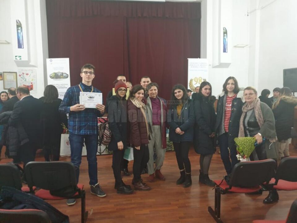 Premii pentru elevii ștefaniști, la Râmnicu Vâlcea