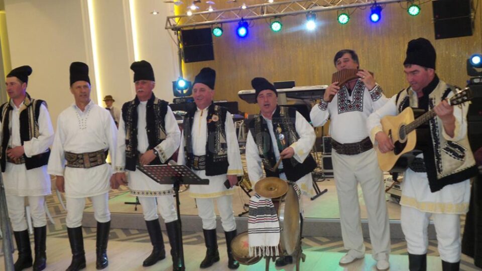 Peste 270 de persoane au participat la Balul Vânătoresc organizat de Societatea de vânătoare „Bucovina”
