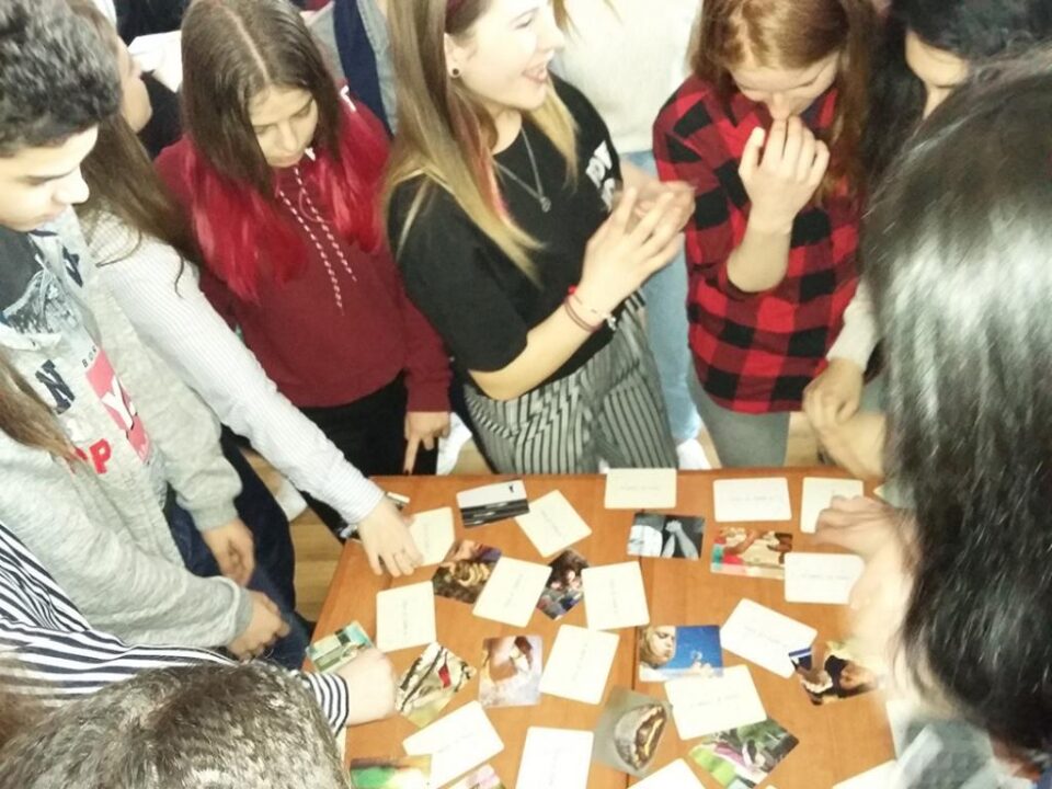 Dezbaterea „Comunicarea în diversitate”