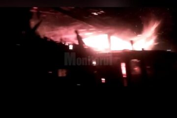 Gospodărie afectată de un puternic incendiu, la Vama