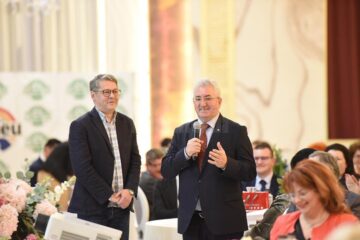 Primarul Sucevei, Ion Lungu, și jurnalistul Sorin Avram, invitați să ia cuvântul în cadrul evenimentului