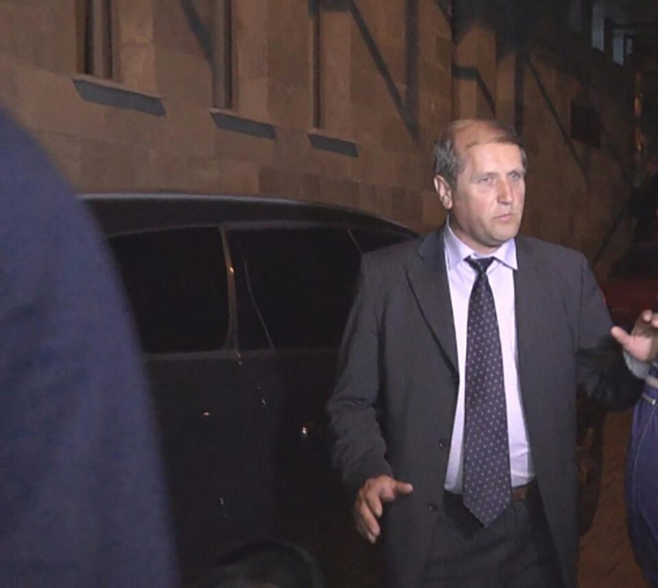 Dănuț Solcan a fost achitat ieri de către judecătorii de la Tribunalul Suceava în dosarul de luare de mită în care era trimis în judecată Dănuț Solcan a fost achitat ieri de către judecătorii de la Tribunalul Suceava în dosarul de luare de mită în care era trimis în judecată