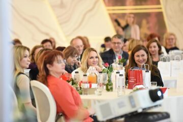 „Succesul înseamnă empatie, respect față de profesie și echilibristica extraordinară între rolurile de gen”