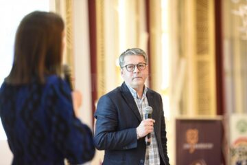 „Succesul înseamnă empatie, respect față de profesie și echilibristica extraordinară între rolurile de gen”